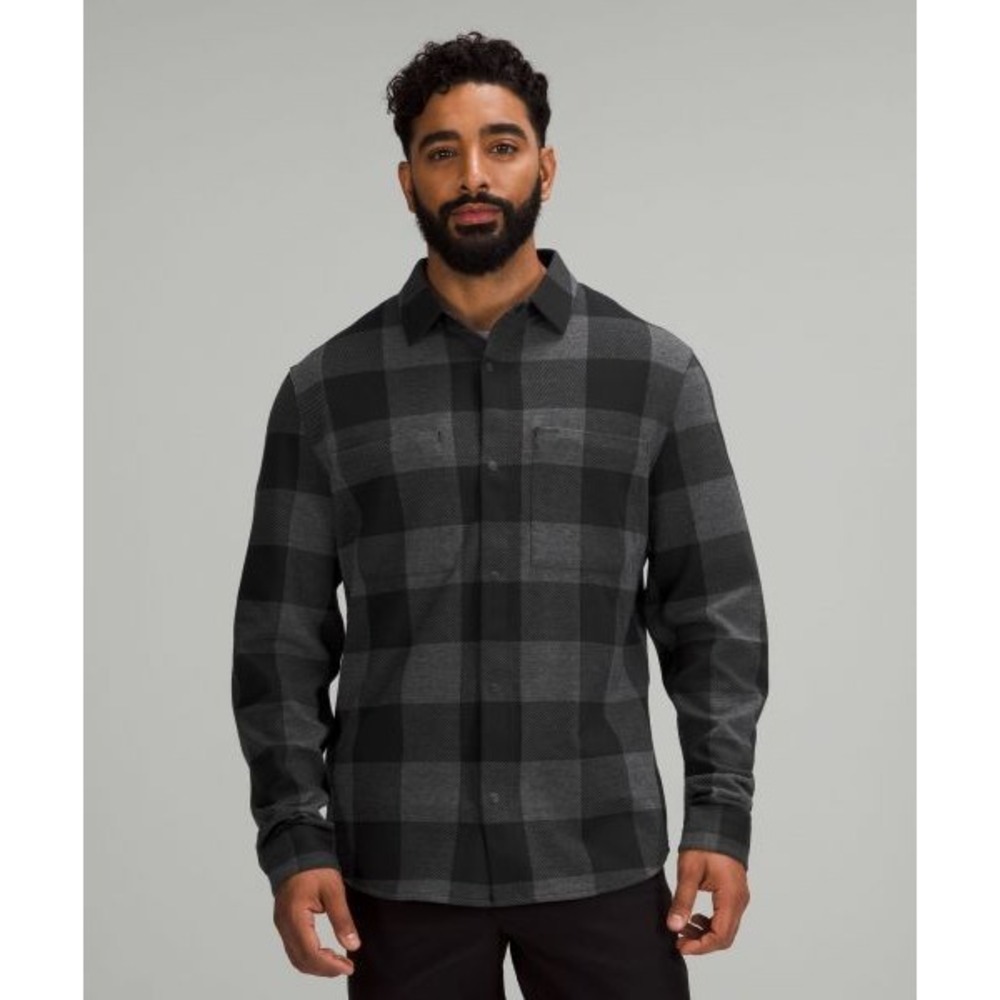 Lululemon Mens Soft Knit Plaid Flannel Snap Button Collared Jacket Size Medium